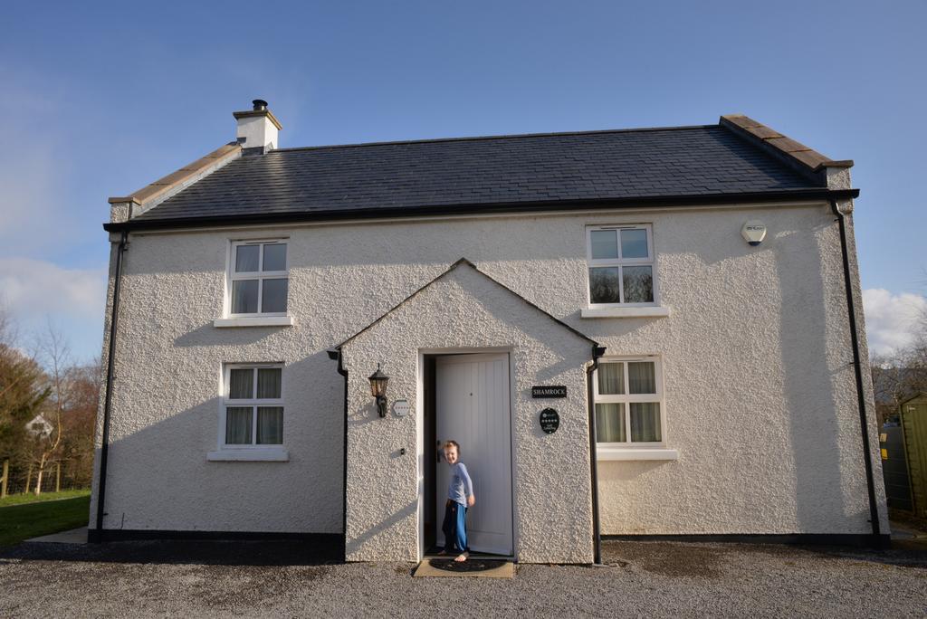 Shamrock Cottage Aghnablaney Extérieur photo